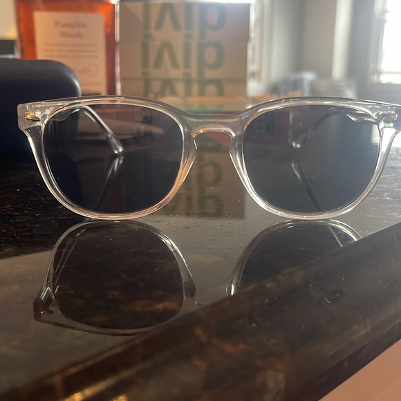 Clear Frame Sunglasses NWT - brand: Marc hunter - Picture 3 of 3